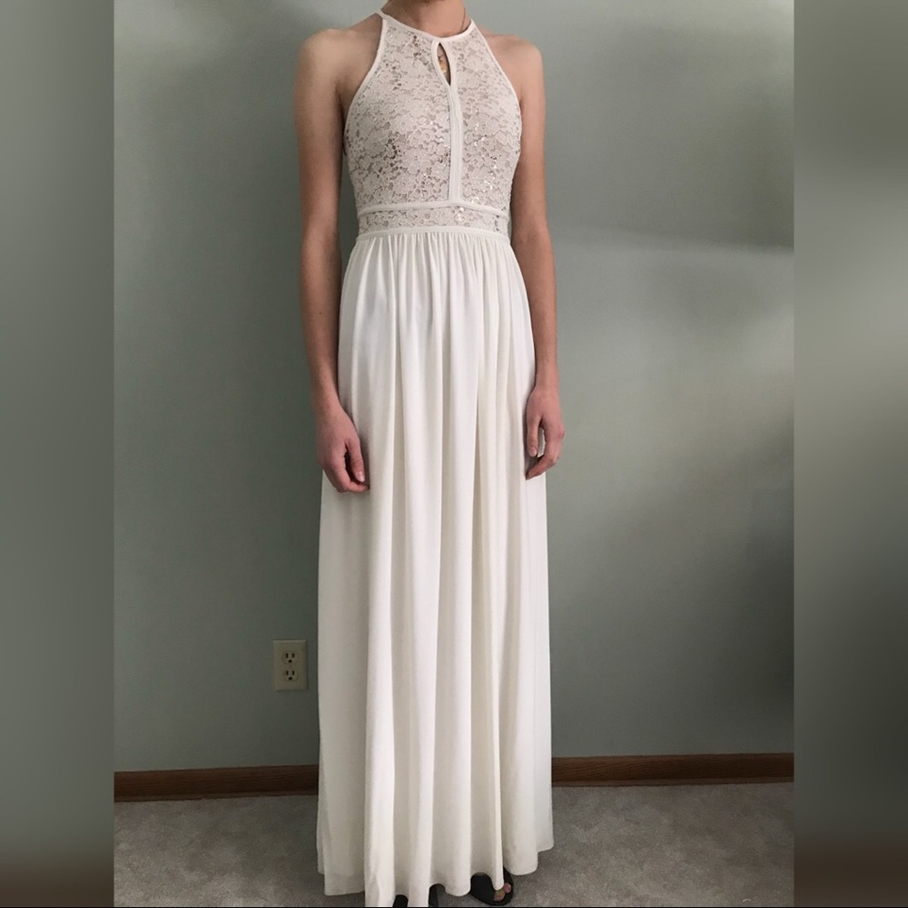 Morgan & Co. Cream Colored Floor-length Prom Dress